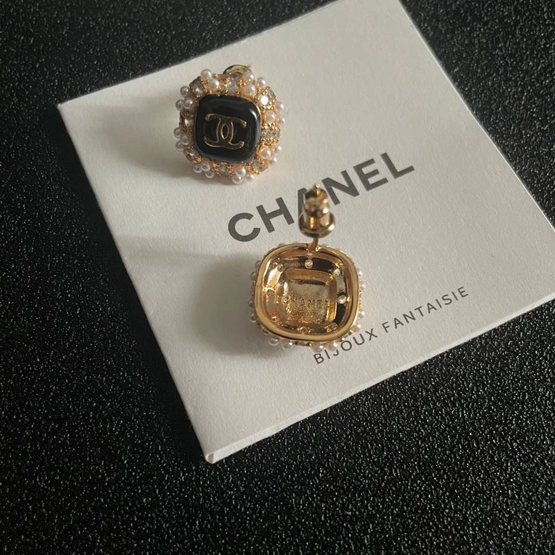 SoftTouch Chanel Earrings 228783