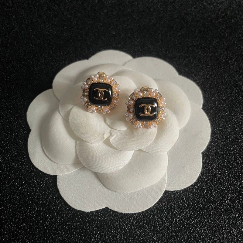 SoftTouch Chanel Earrings 228783