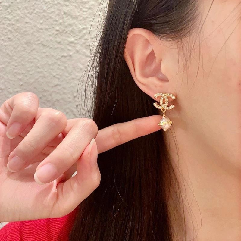 Chanel Earrings Refined 228775