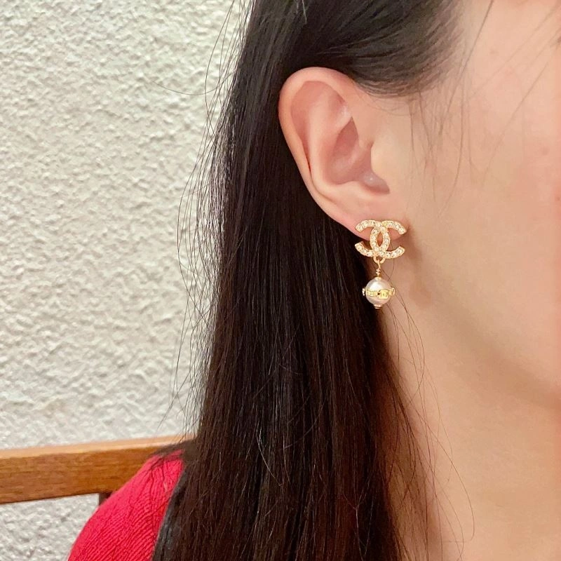 Chanel Earrings Refined 228775
