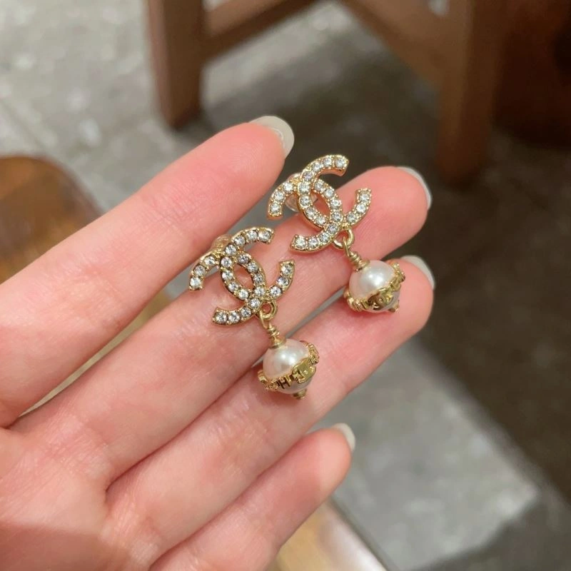 Chanel Earrings Refined 228775