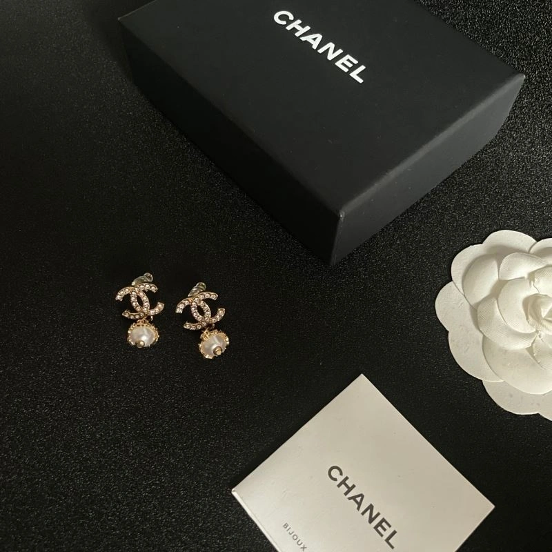 Chanel Earrings Refined 228775
