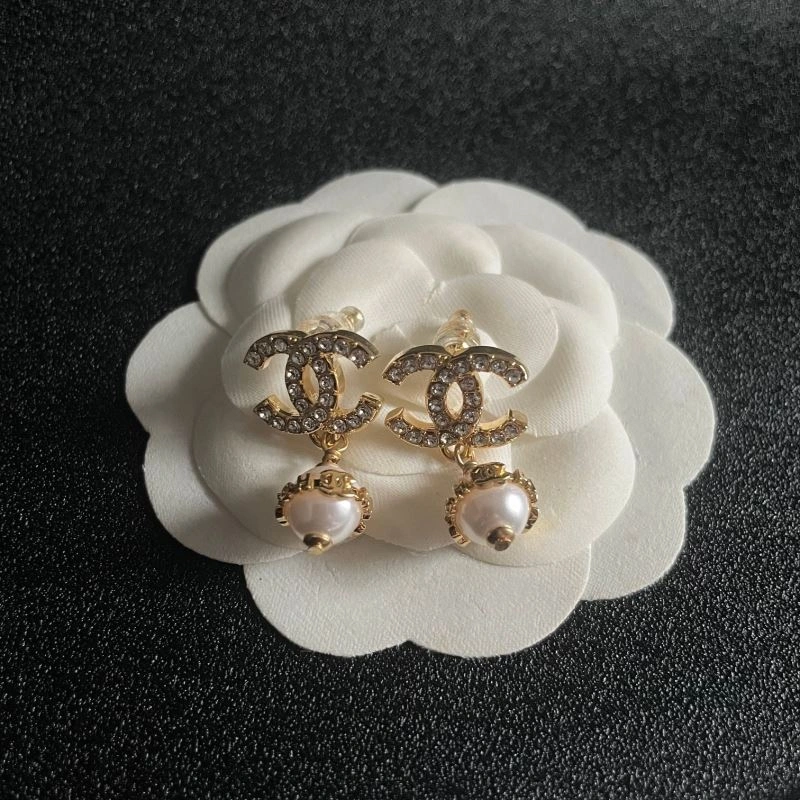 Chanel Earrings Refined 228775