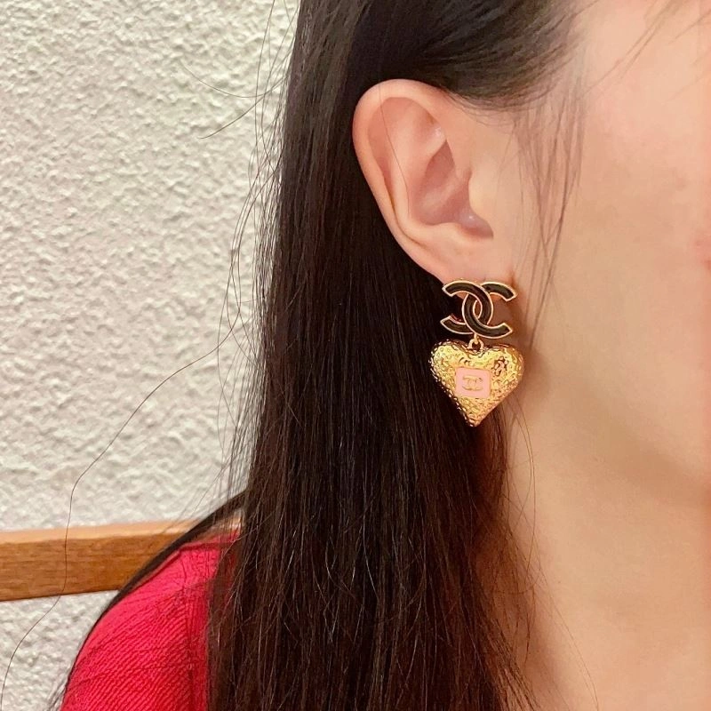 Chanel Earrings Resilient 228840