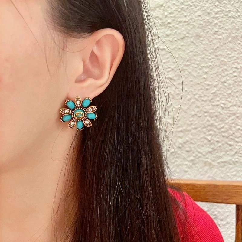 Chanel Earrings Snug 228793