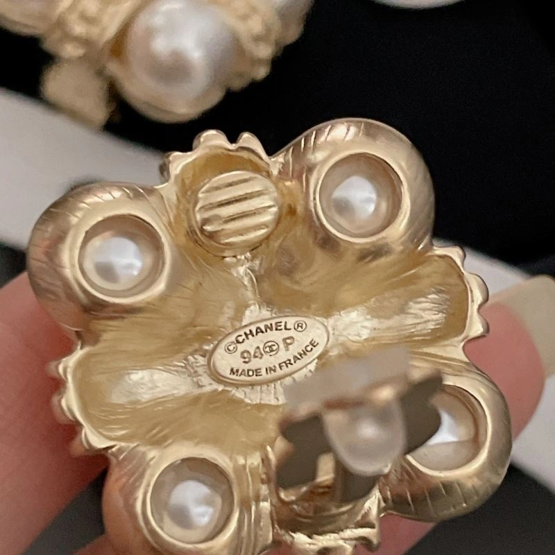 Chanel Earrings Packable 228766
