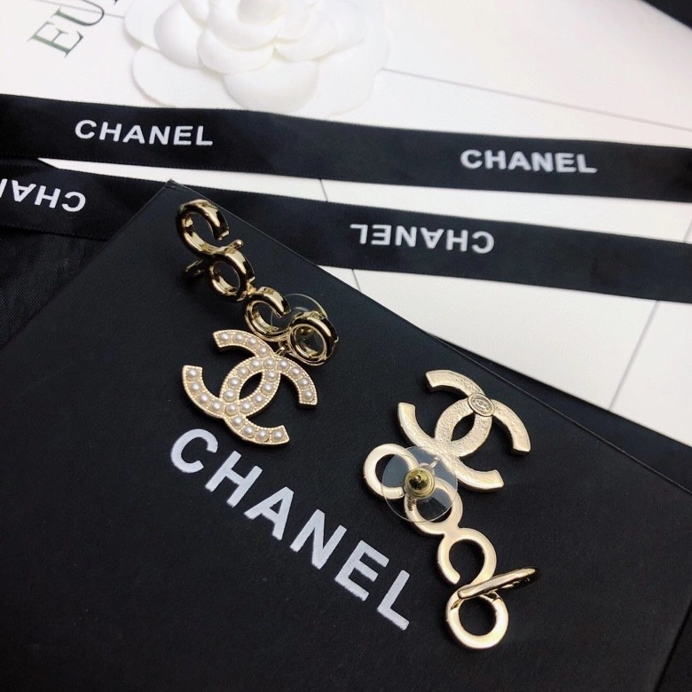 Chanel Earrings Breathable 228753