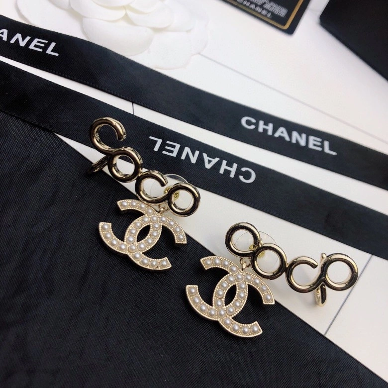 Chanel Earrings Breathable 228753