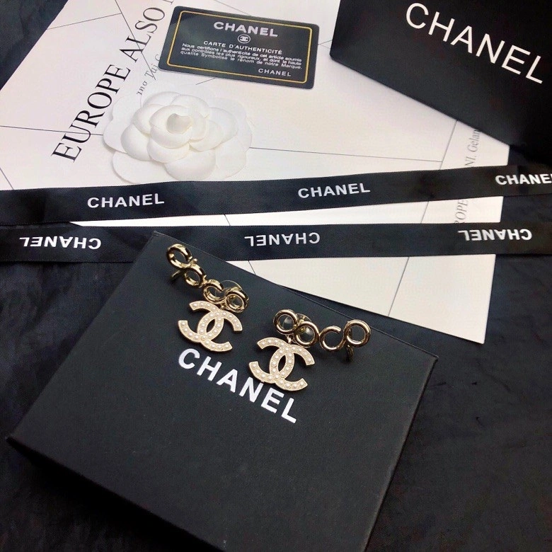 Chanel Earrings Breathable 228753