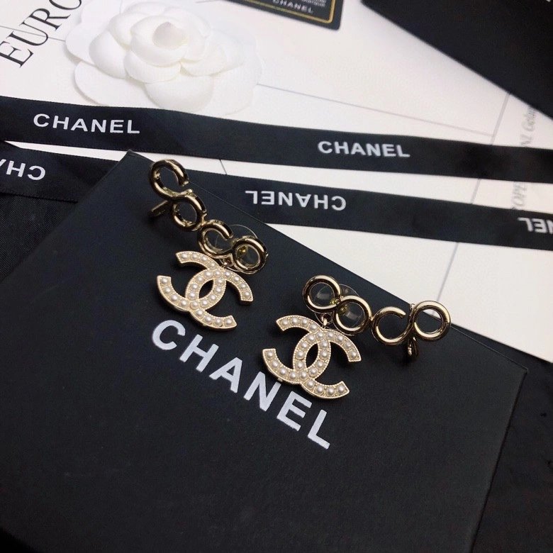 Chanel Earrings Breathable 228753