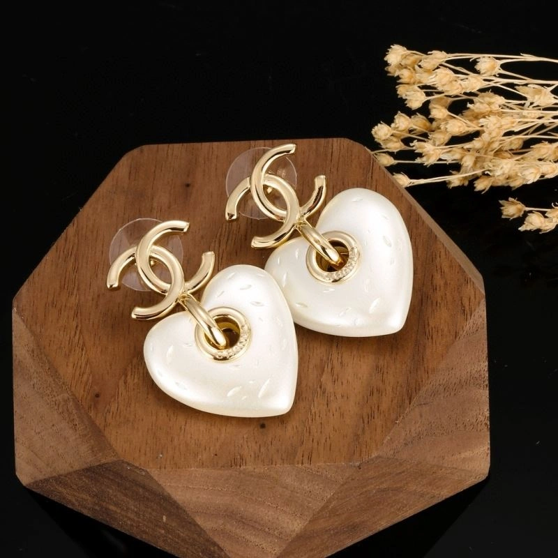 Chanel Earrings Resilient 228811