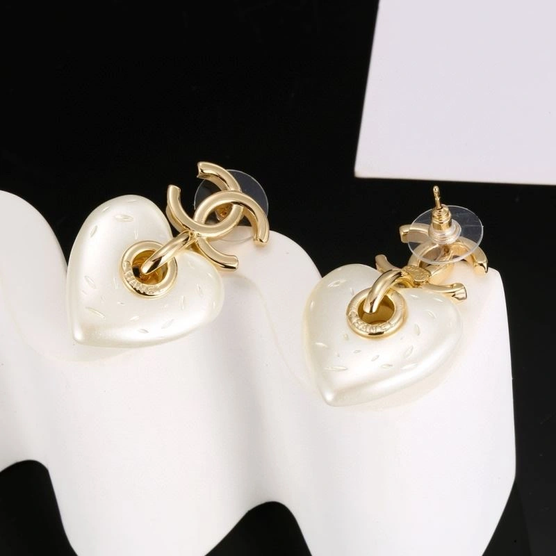 Chanel Earrings Resilient 228811
