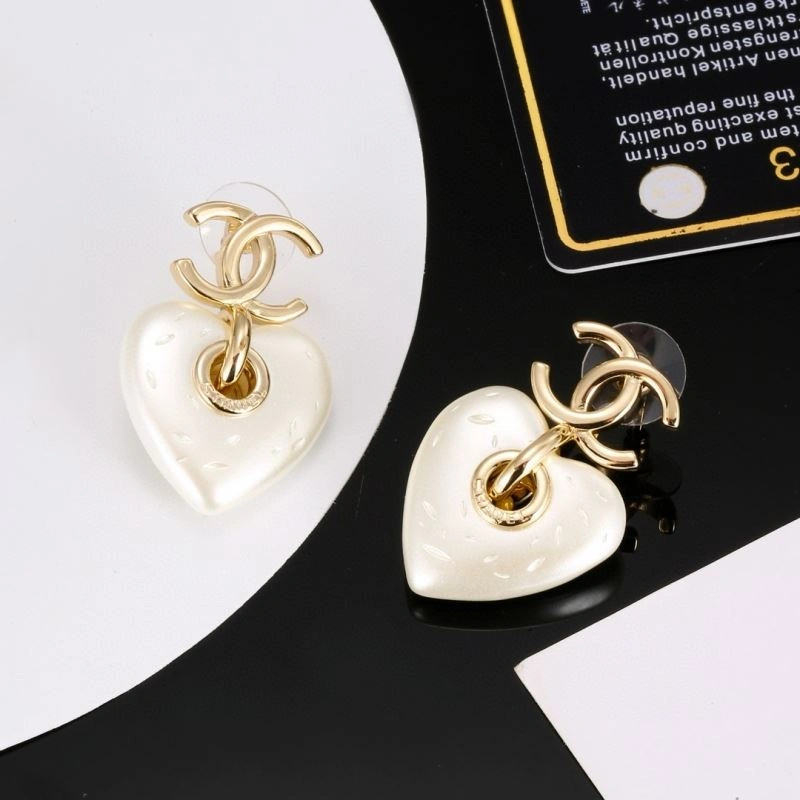 Chanel Earrings Resilient 228811