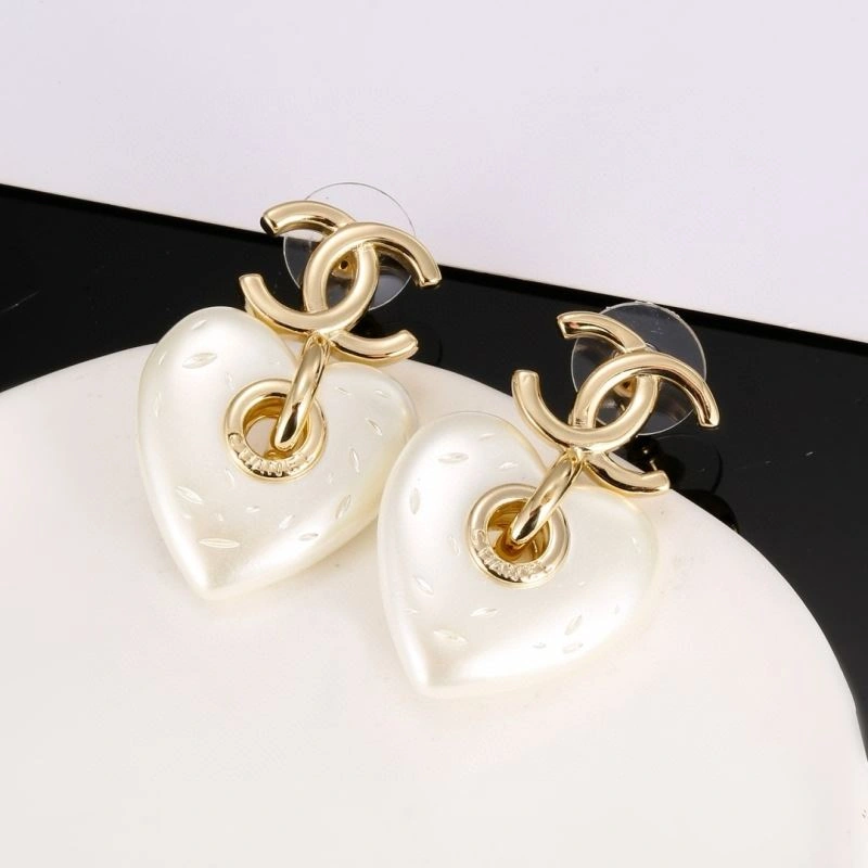Chanel Earrings Resilient 228811