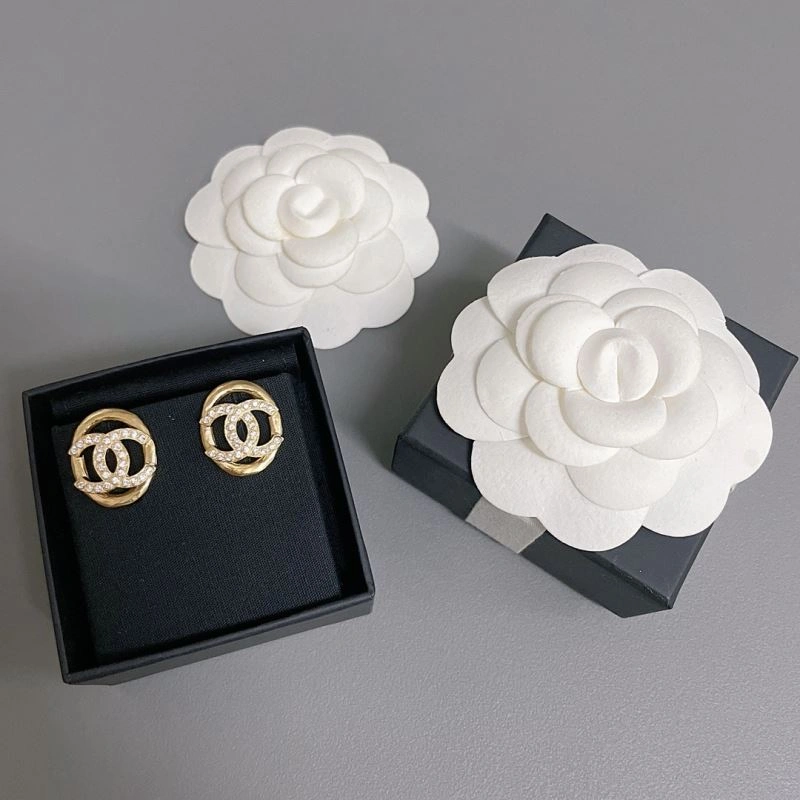 Chanel Earrings Breathable 228813