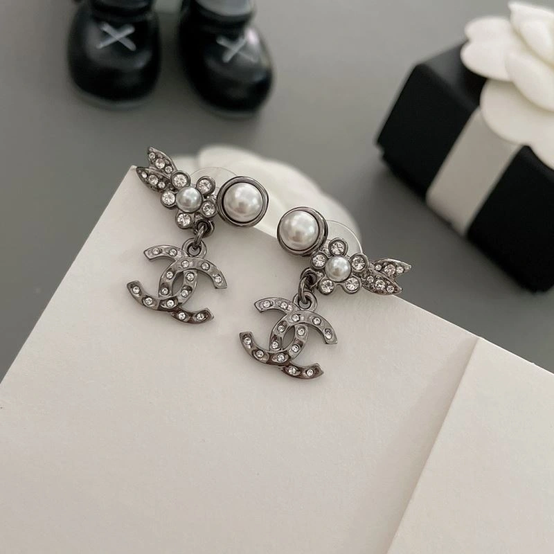 Chanel Earrings Unique 228751