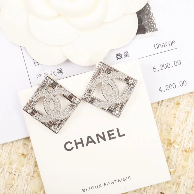 Affordable Chanel Earrings 228764