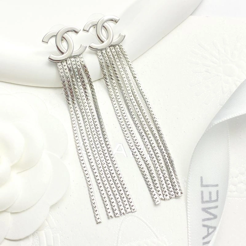 Chic Chanel Earrings 228749