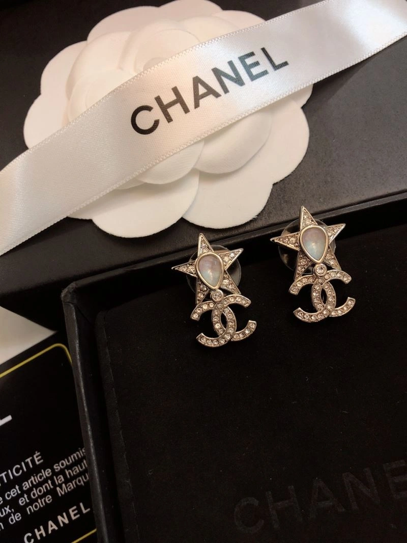 FashionForward Chanel Earrings 228735