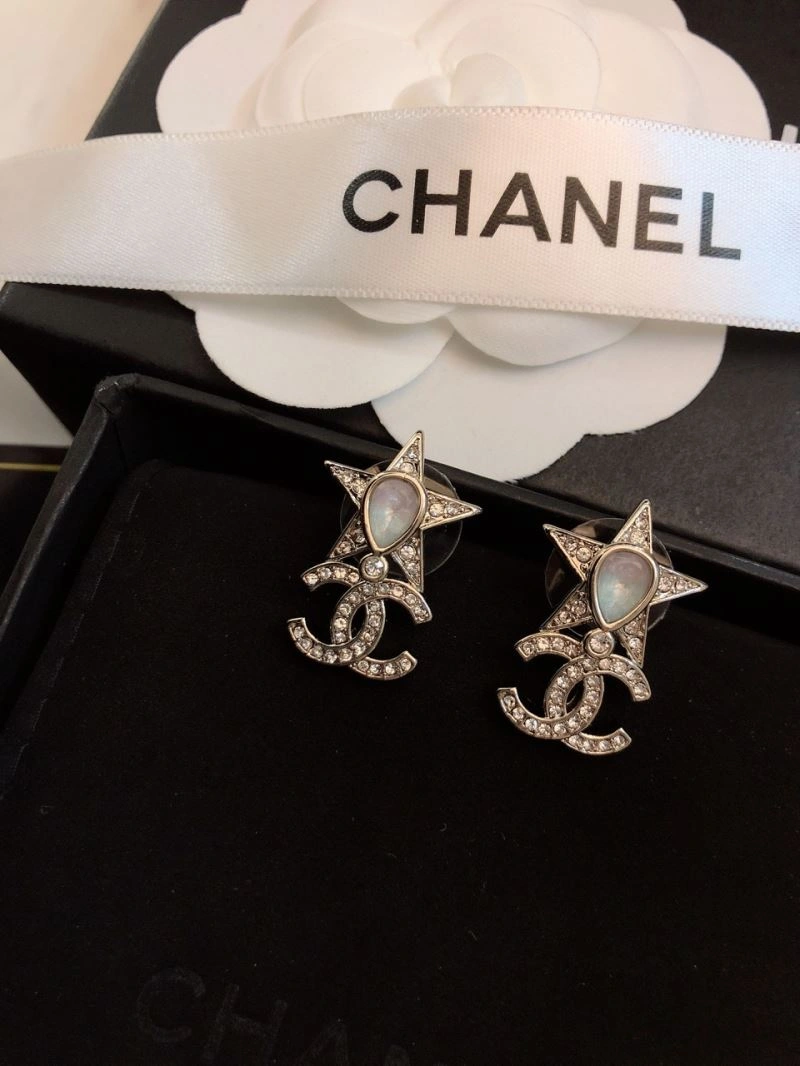 FashionForward Chanel Earrings 228735