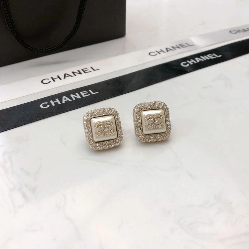 Chanel Earrings Durable 228795