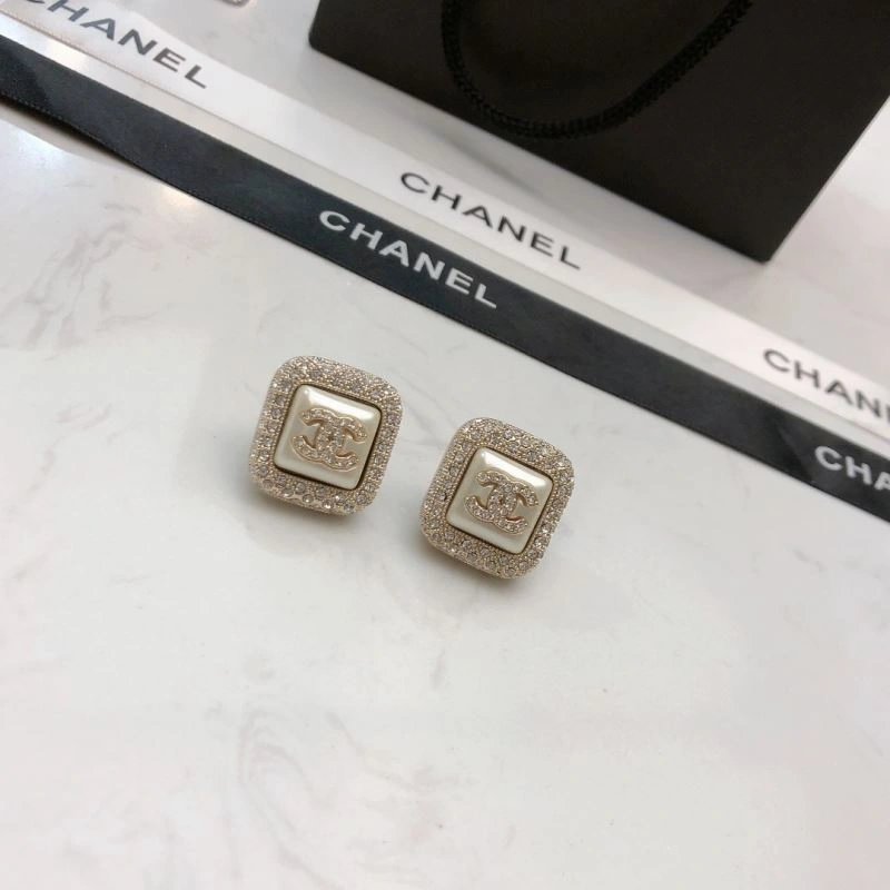 Chanel Earrings Durable 228795