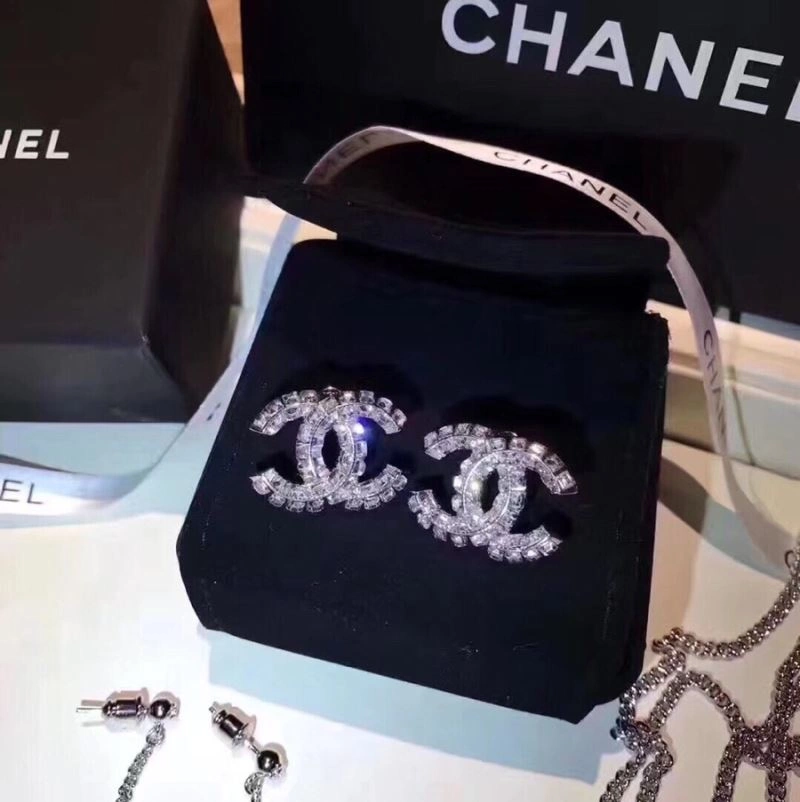 Chanel Earrings Durable 228732