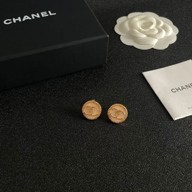 Chanel Earrings Snug 228773