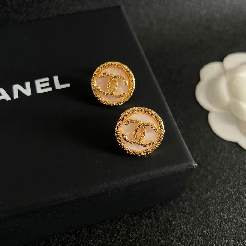 Chanel Earrings Snug 228773