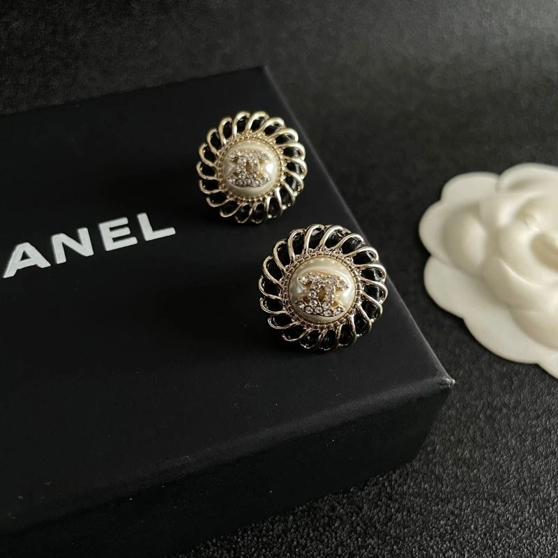 Chanel Earrings ModernLook 228740