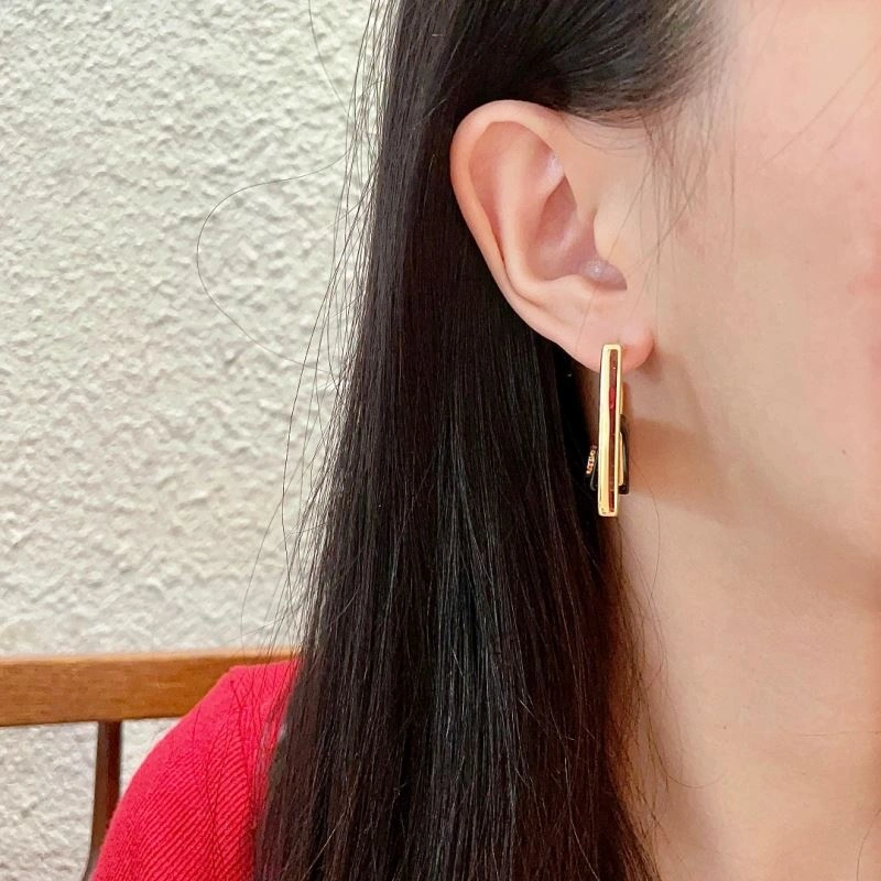 Seasonal Chanel Earrings 228785