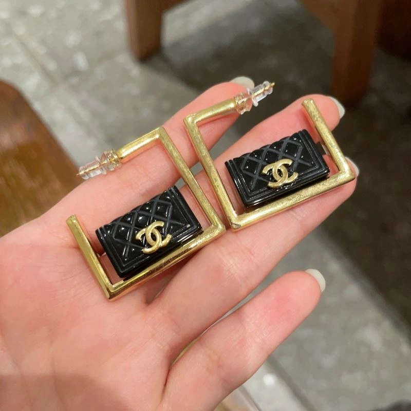 Seasonal Chanel Earrings 228785