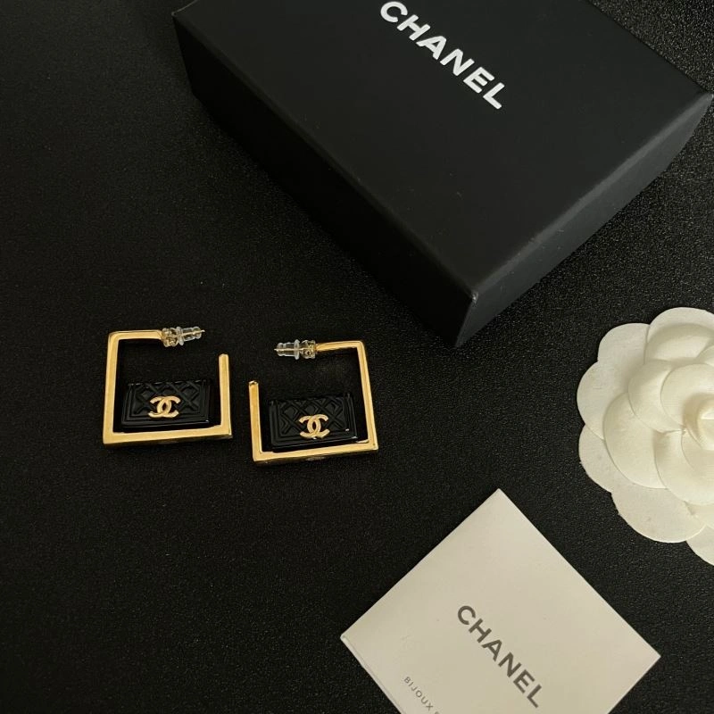 Seasonal Chanel Earrings 228785
