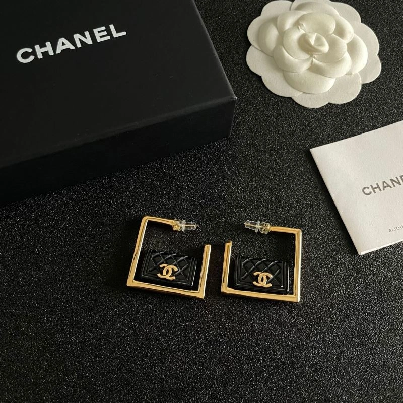 Seasonal Chanel Earrings 228785