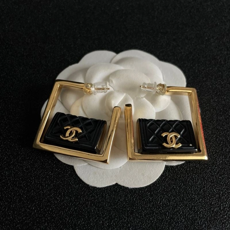 Seasonal Chanel Earrings 228785