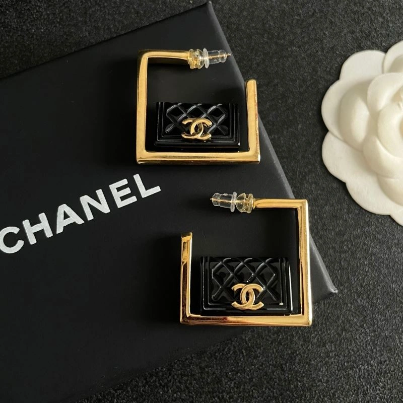 Seasonal Chanel Earrings 228785