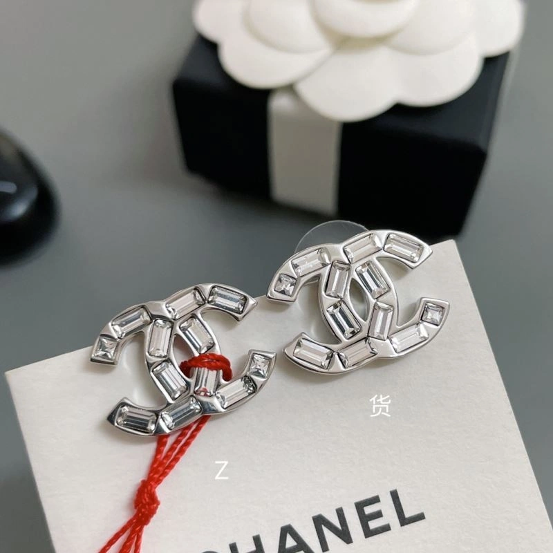 Chanel Earrings Minimalist 228759
