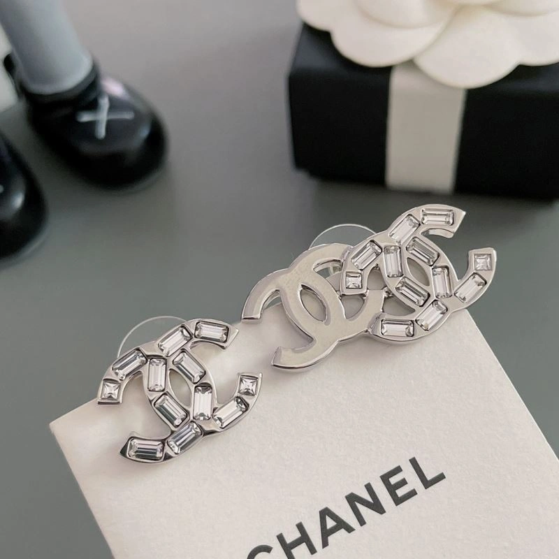 Chanel Earrings Minimalist 228759