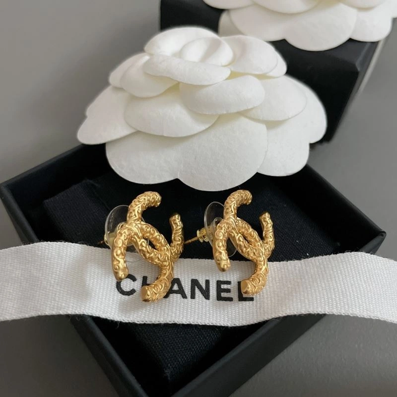 Versatile Chanel Earrings 228814