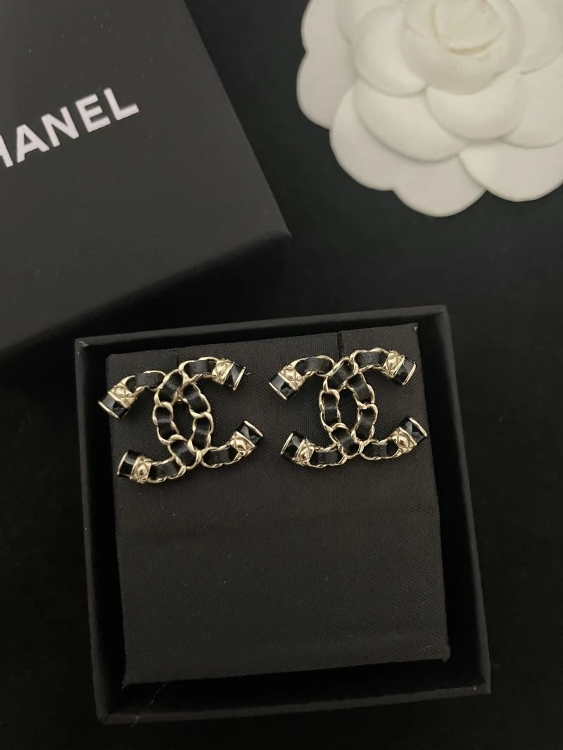 Unisex Chanel Earrings 228713
