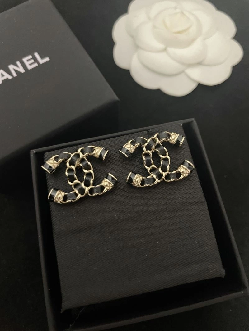 Unisex Chanel Earrings 228713