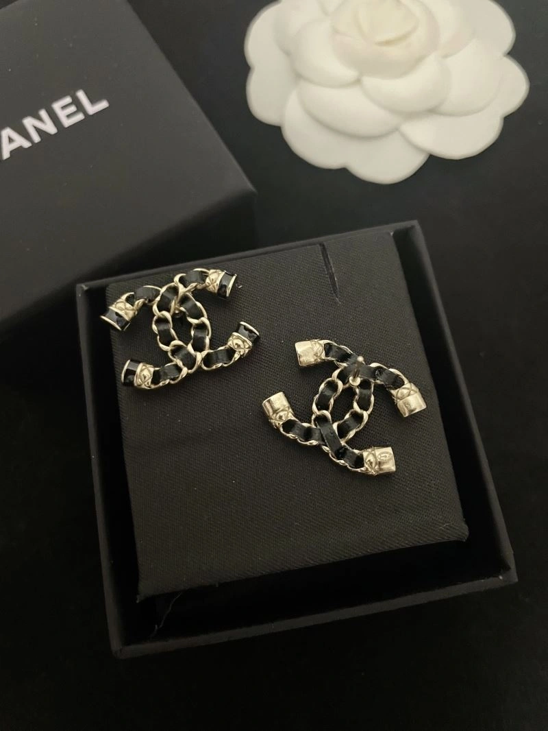 Unisex Chanel Earrings 228713