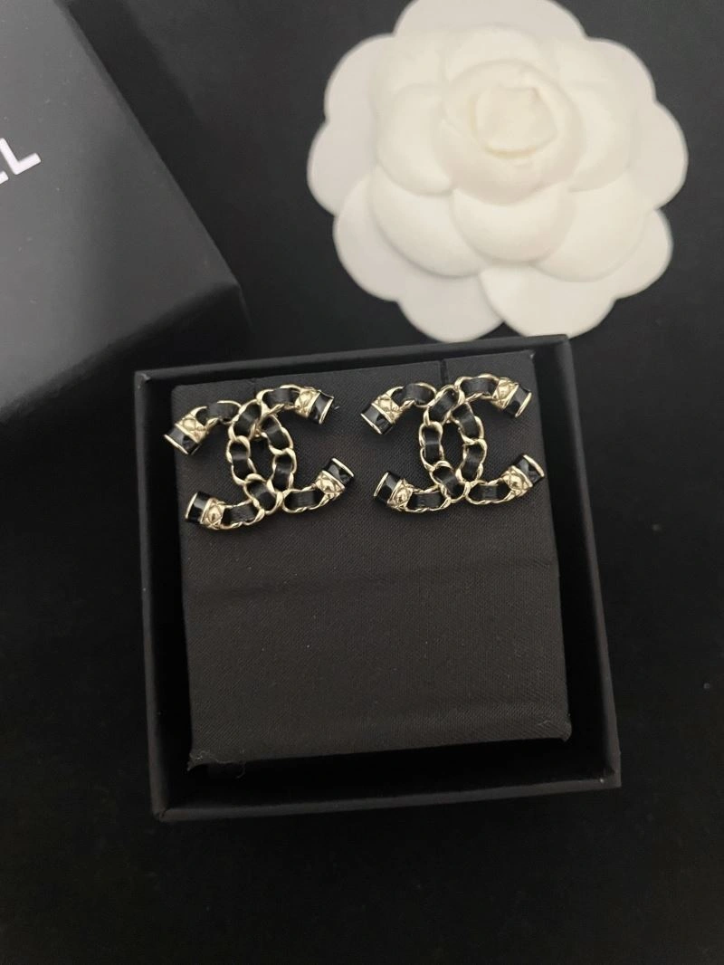 Unisex Chanel Earrings 228713