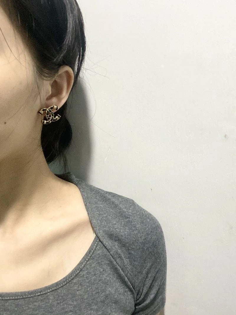 Unisex Chanel Earrings 228713