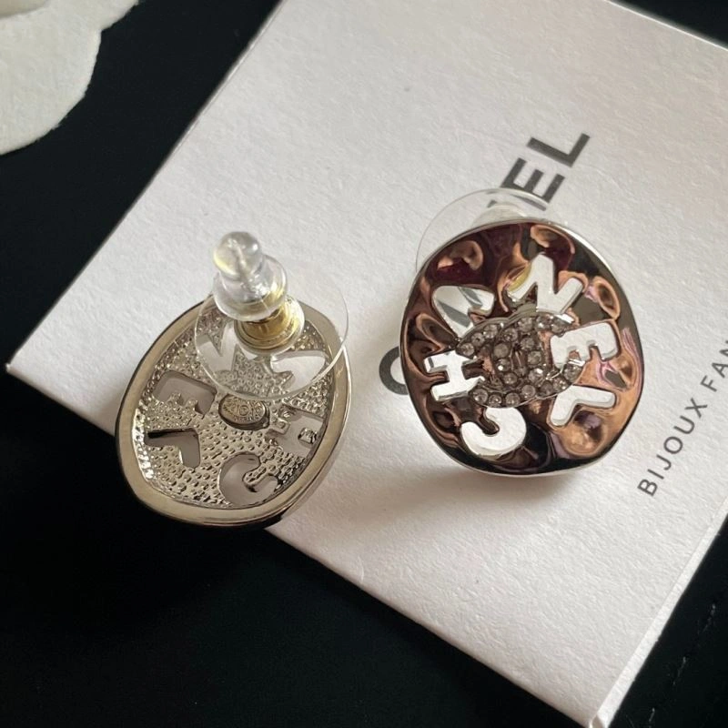 Sleek Chanel Earrings 228711
