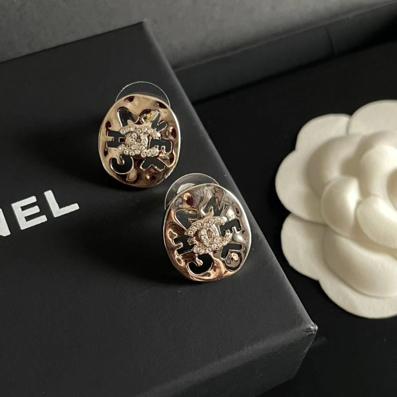 Sleek Chanel Earrings 228711
