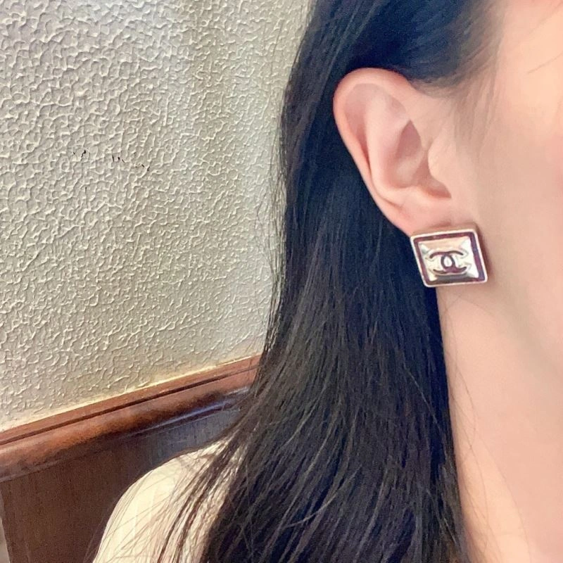 Chanel Earrings WellDesigned 228742
