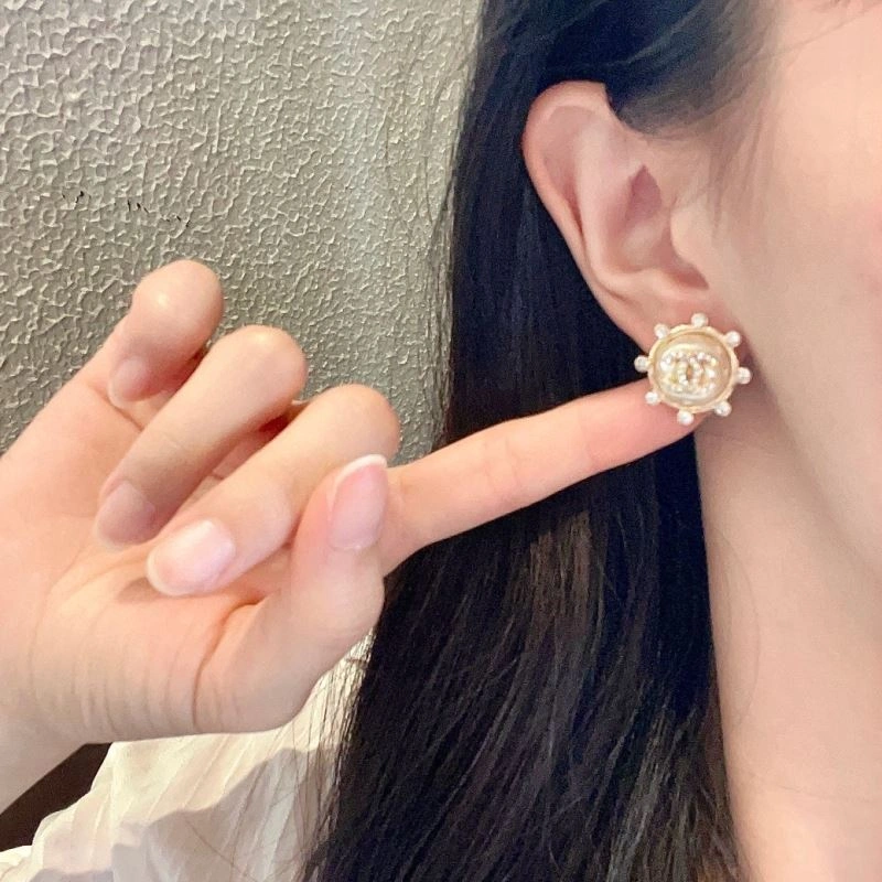 ModernLook Chanel Earrings 228722
