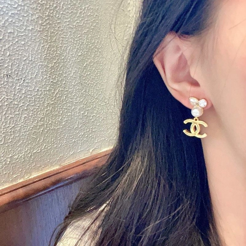 Classic Chanel Earrings 228693