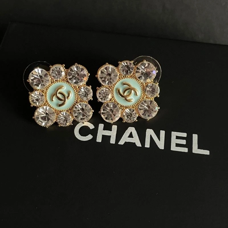 Chanel Earrings Lightweight 228723